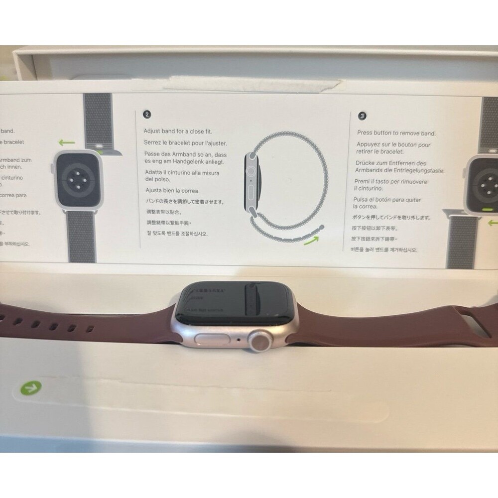 Apple Watch Series 9 GPS Aluminum 45MM Aluminum Midnight SL MR9C3LL/A - Picture 3 of 4